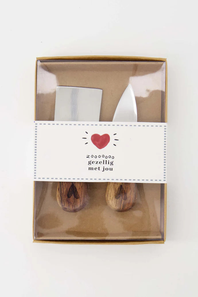 Zusss Set van 2 kaasmesjes in doosje Gezellig met jou wit/grijsblauw/rood