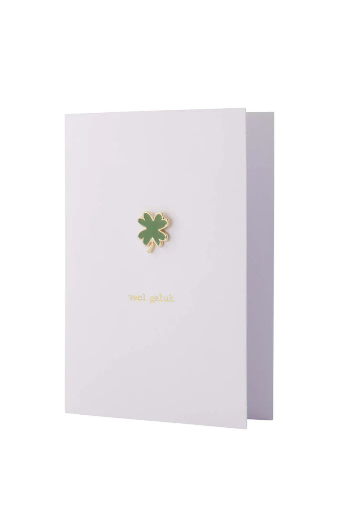 Zusss Wenskaart met broche 'Veel geluk'
