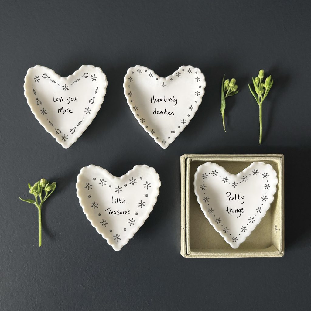 East of India - scallop heart 'Pretty Things'