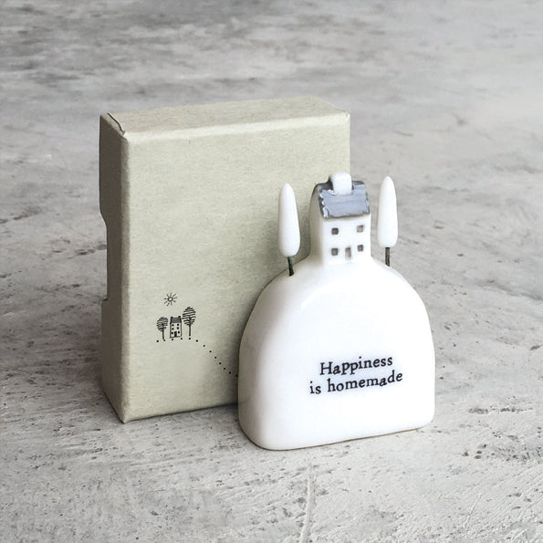 East of India Porseleinen beeldje 'Happiness is homemade'