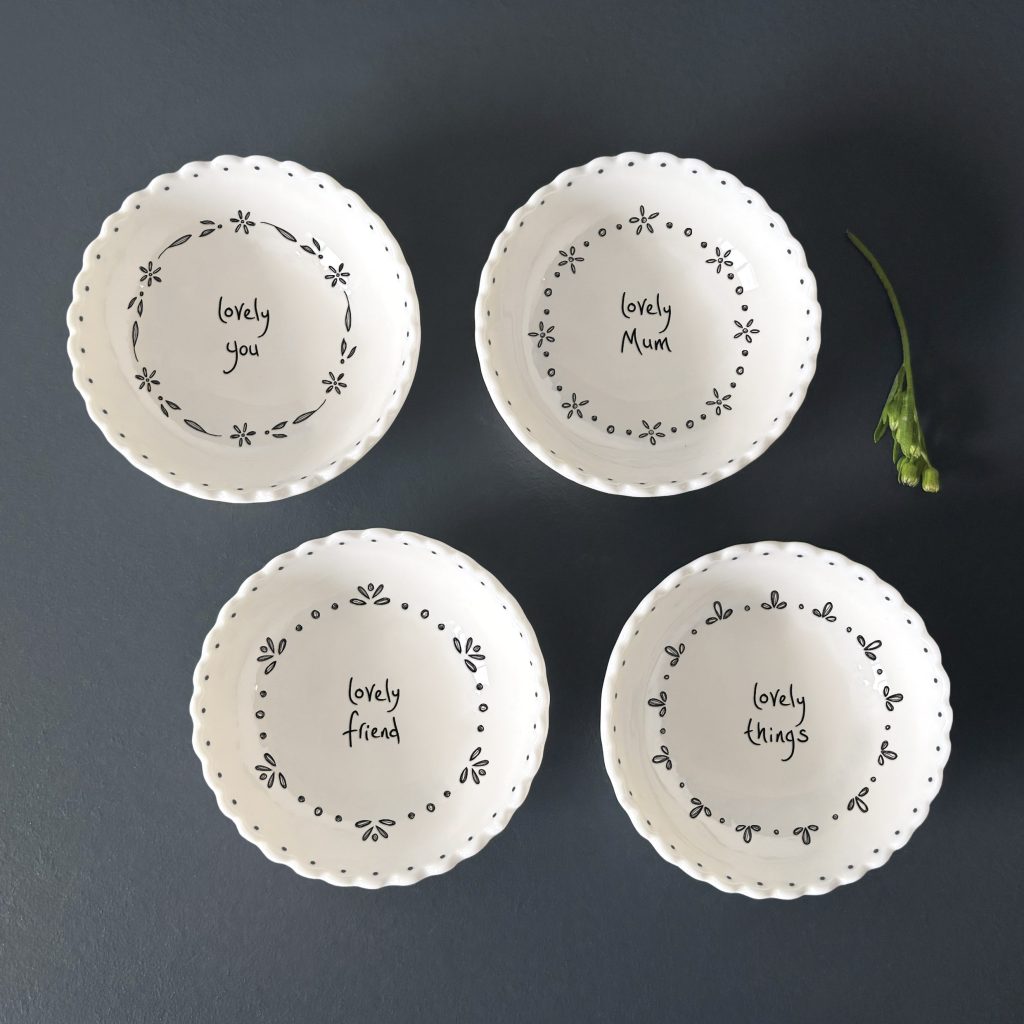 East of India - Kom 'Lovely mum'