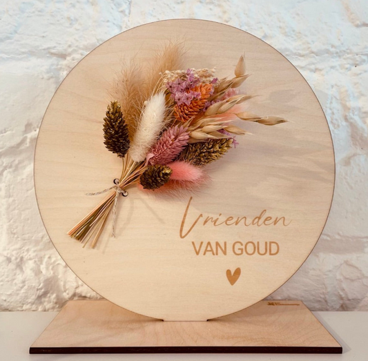Houten schijf op voet met tekst naar keuze + Droogbloemen
