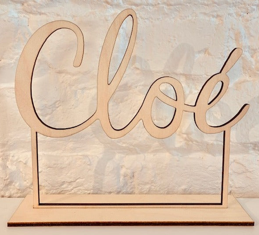 Houten naam op voet - Zwevend