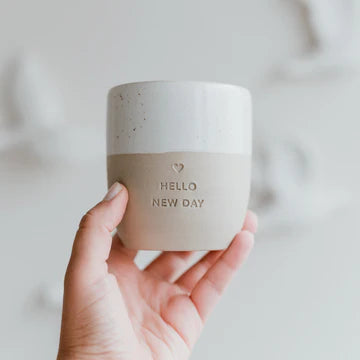 Eulenschnitt Mok 'Hello New Day'