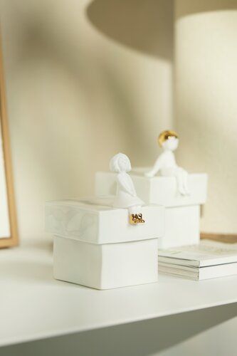 Räder Porseleinen doos met deksel “Meisje”