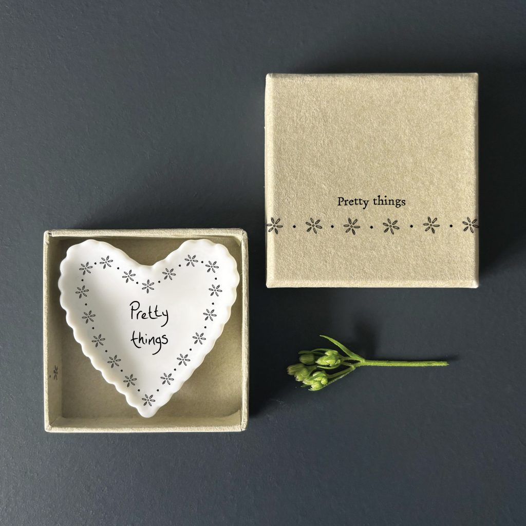 East of India - scallop heart 'Pretty Things'