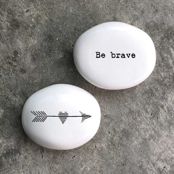 East of India Porseleinen steentje 'Be brave'