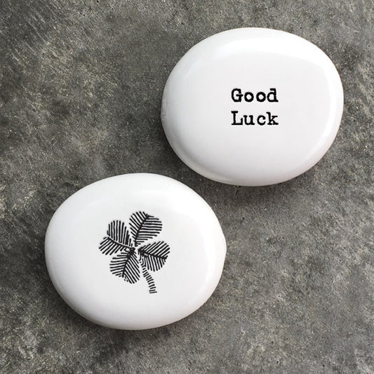 East of India - Porseleinen steentje 'Good Luck'