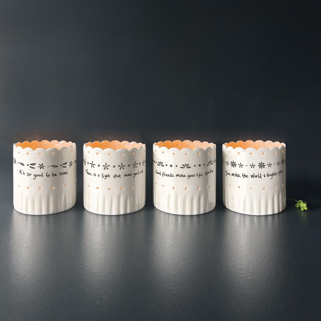 East of India - Scallop tea light holder 'Good Friends'