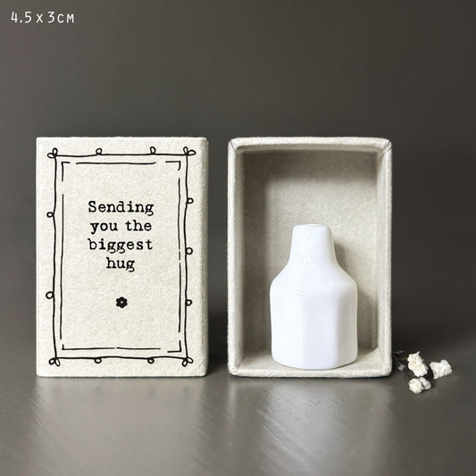 East of India Matchbox Vaas 'Big Hug'