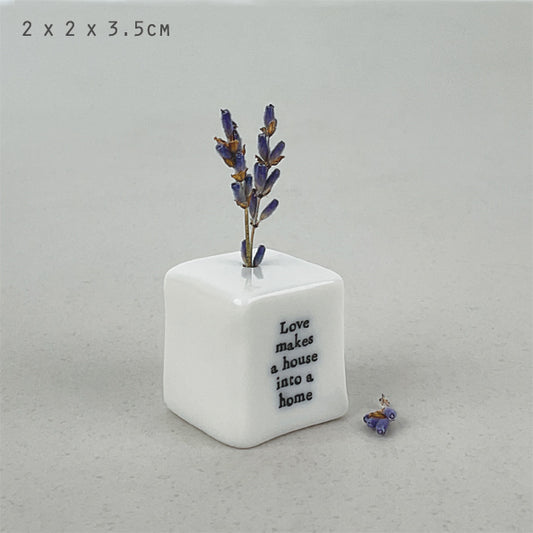 East of India Porseleinen vaasje 'House'