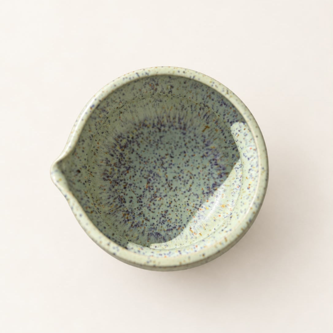 Handgemaakte kleurrijke matcha bowls - Speckle Mint