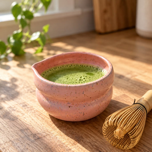 Handgemaakte kleurrijke matcha bowls - Pink Speckle