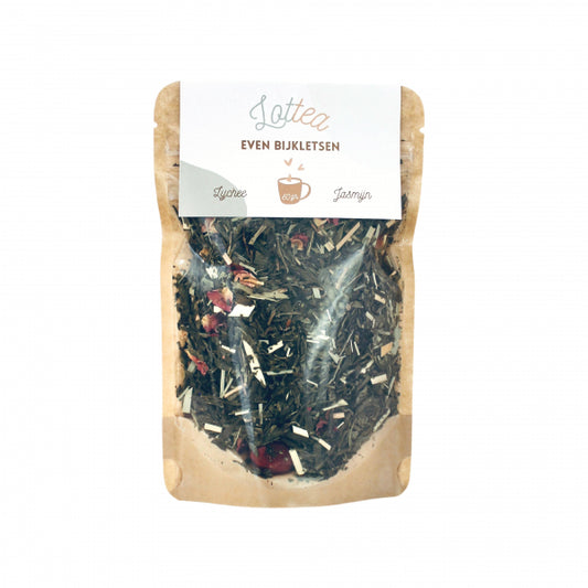 Thee 'Even bijkletsen'